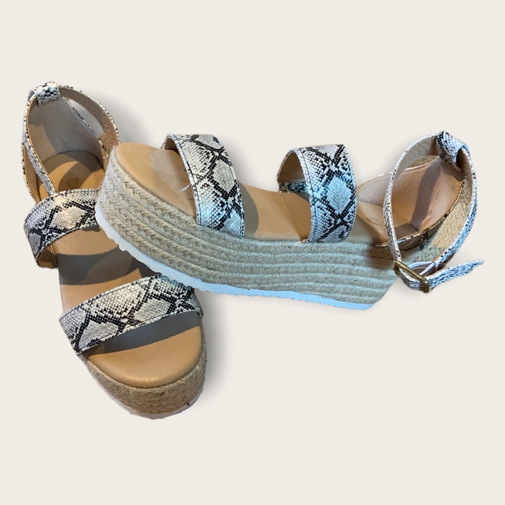 Jolimall snake print platform sandal